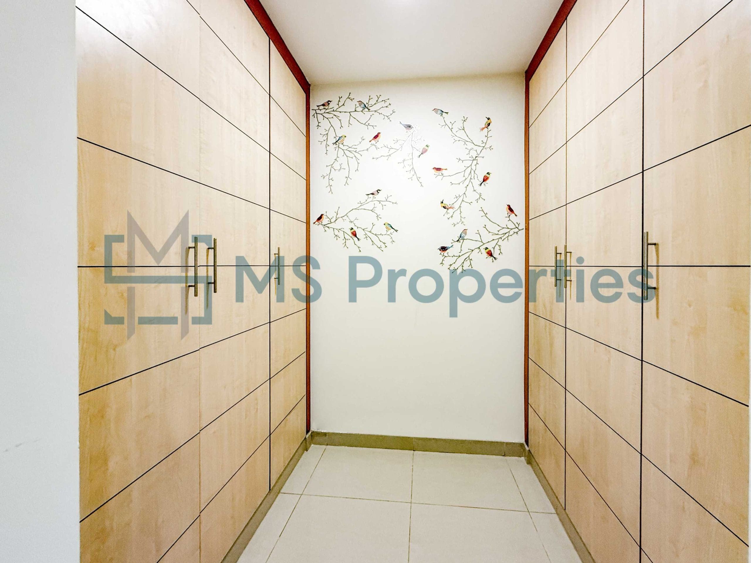 Very Spacious 1BR Apartment with Marina View
