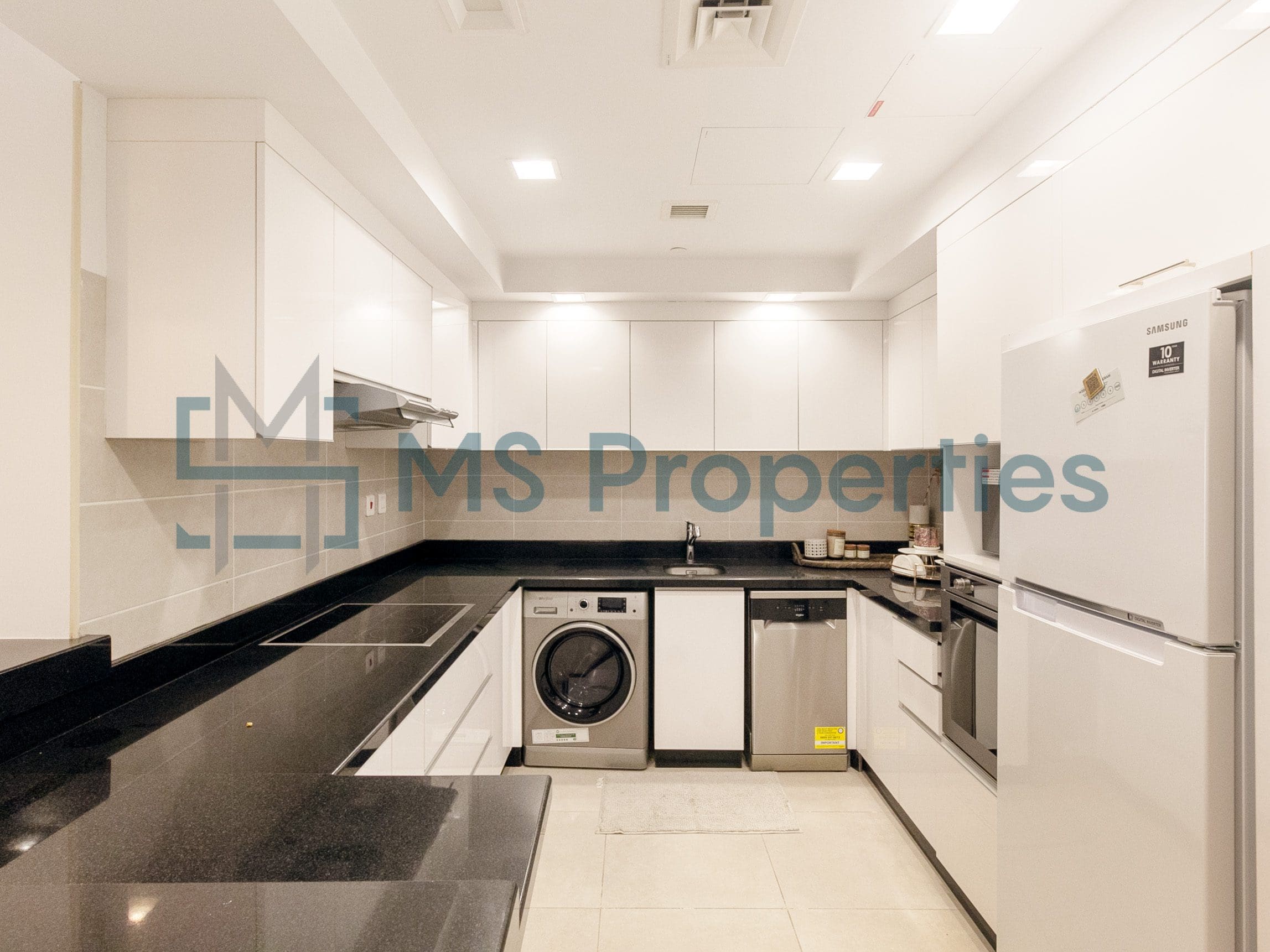 Exclusive Offer 1BR Apartment | Marina Balcony