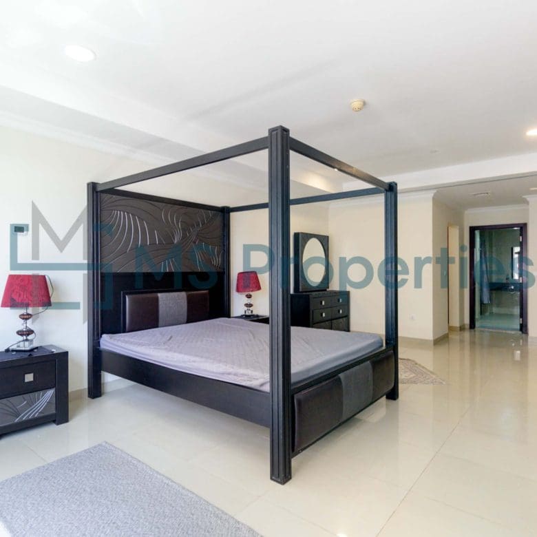 Very Spacious 1BR Apartment with Marina View