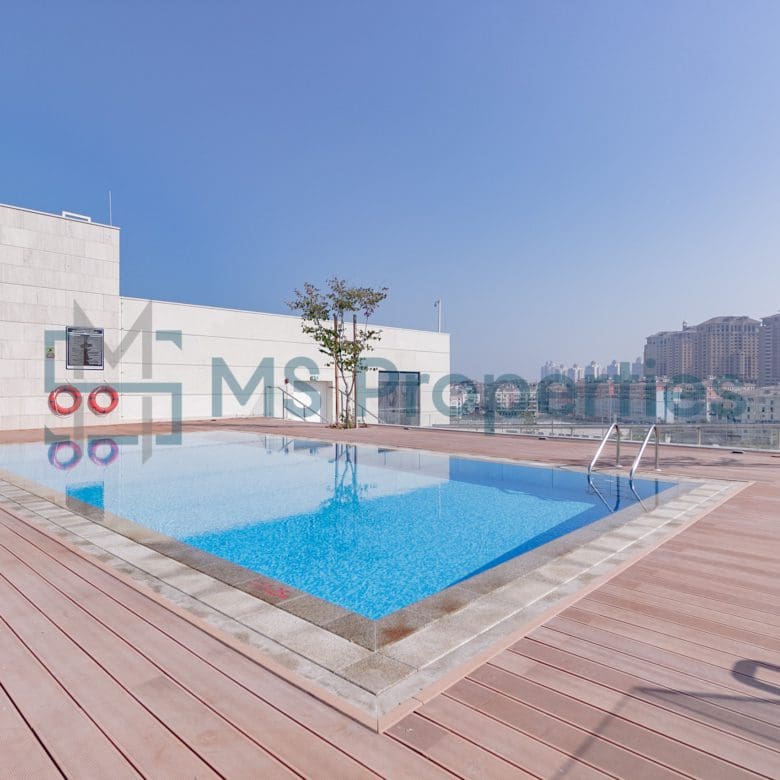 1BR Apartment Sea View Balcony +Bills Included
