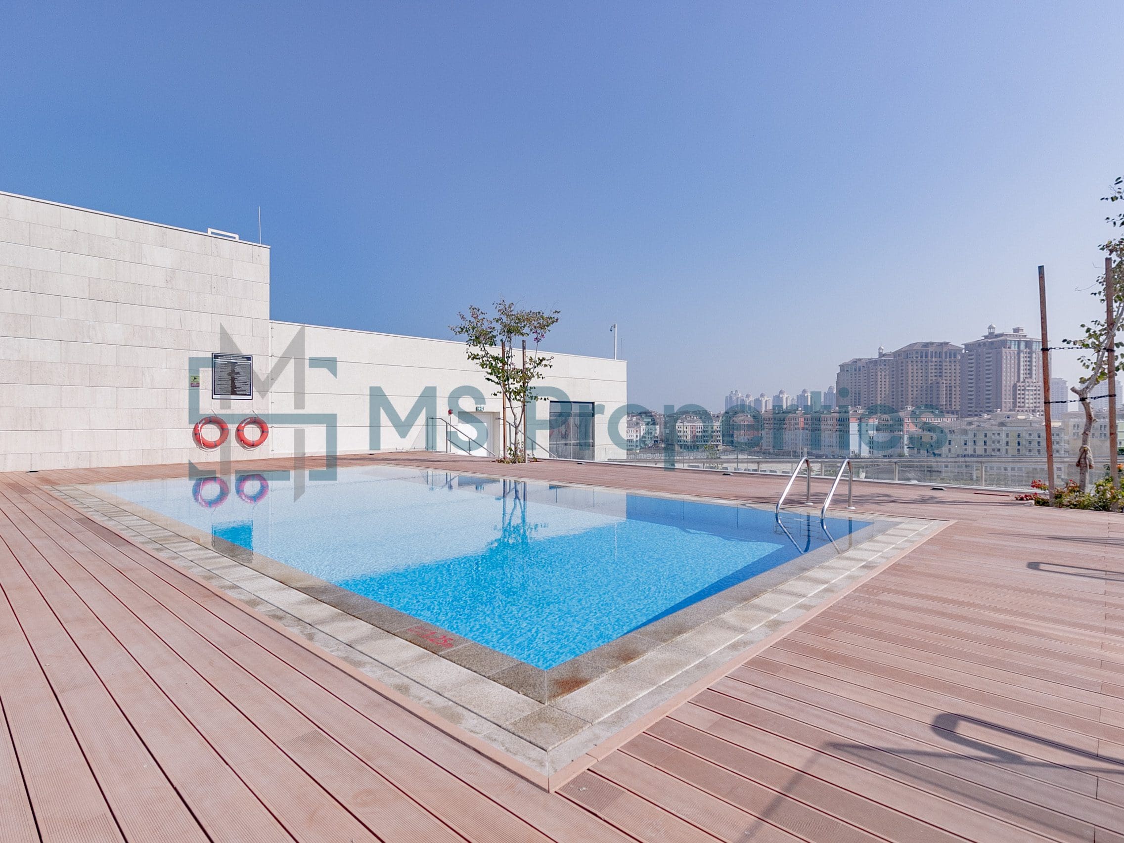 1BR Apartment Sea View Balcony +Bills Included