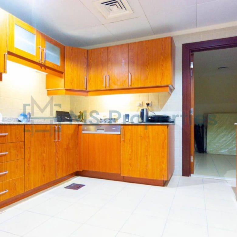 Experience Pearl Living 3B+Maid with Stunning View