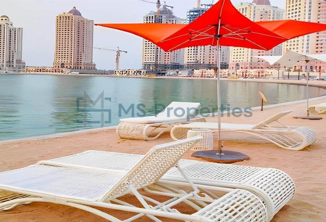Amazing Studio Flat in The Pearl with Title Deed