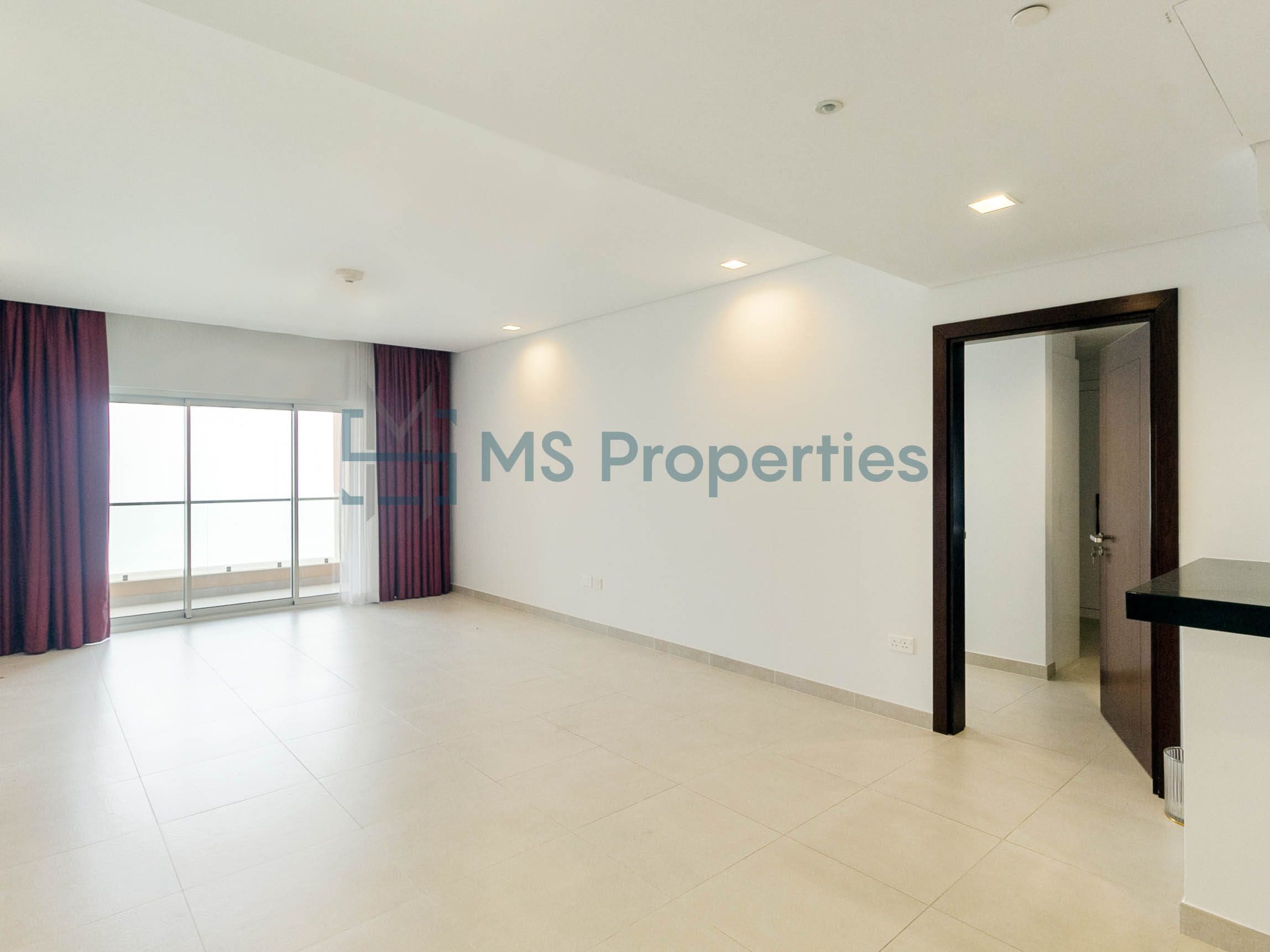 Exclusive Offer 1BR Apartment | Marina Balcony