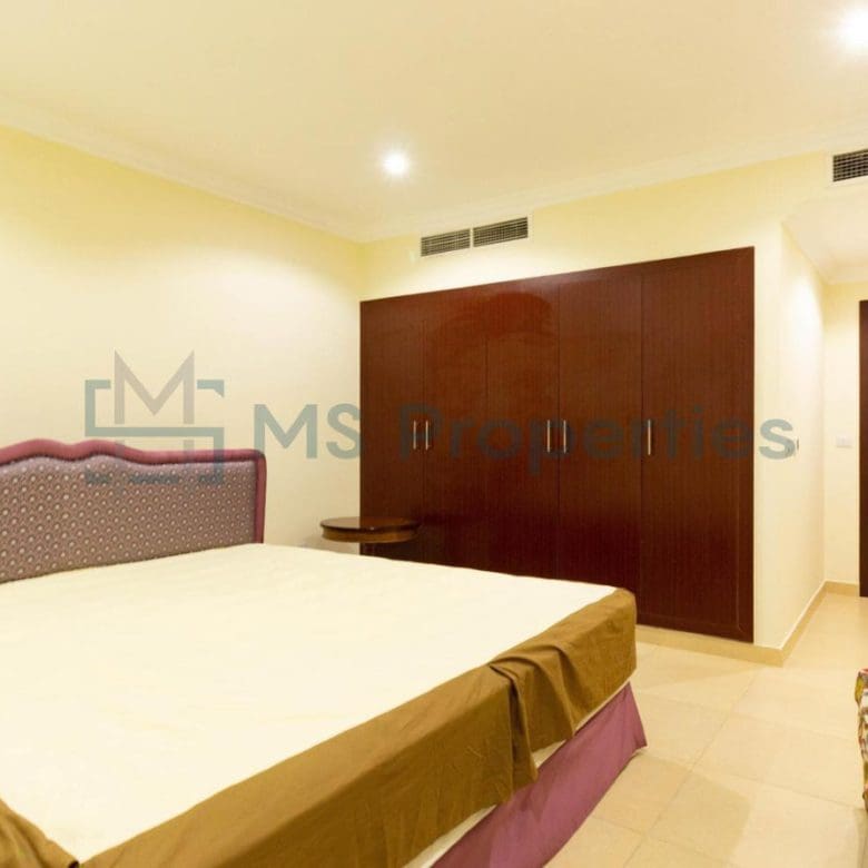 Experience Pearl Living 3B+Maid with Stunning View