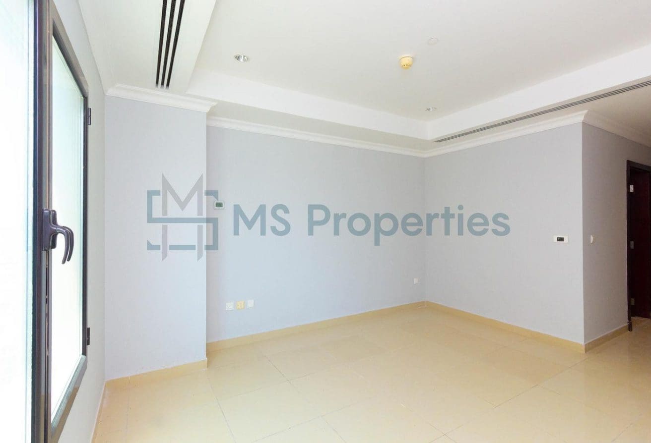 1BHK + Office Flat with Amazing View | Title Deed