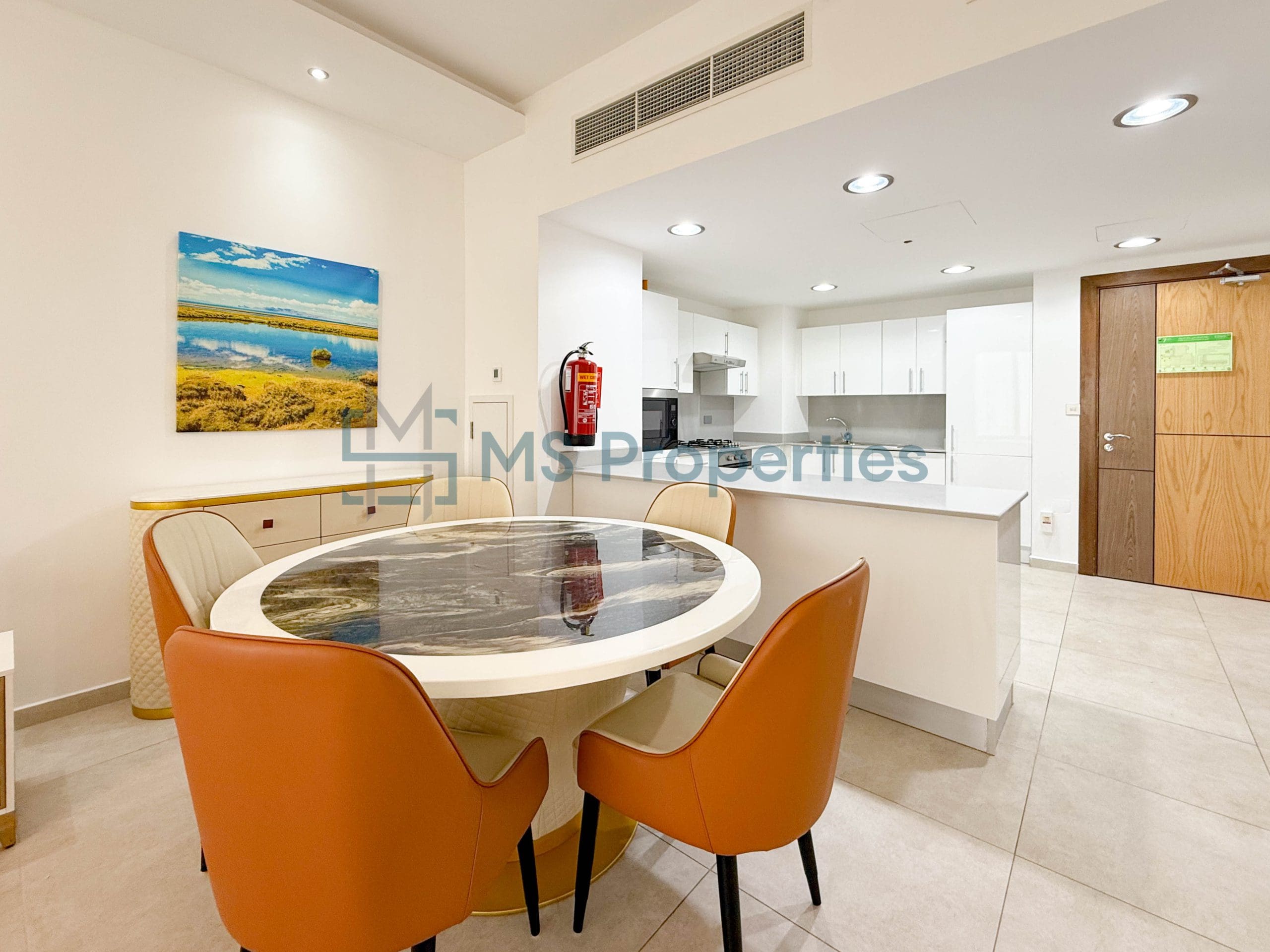 Luxury 1BHK Flat with Amazing View +Bills Included