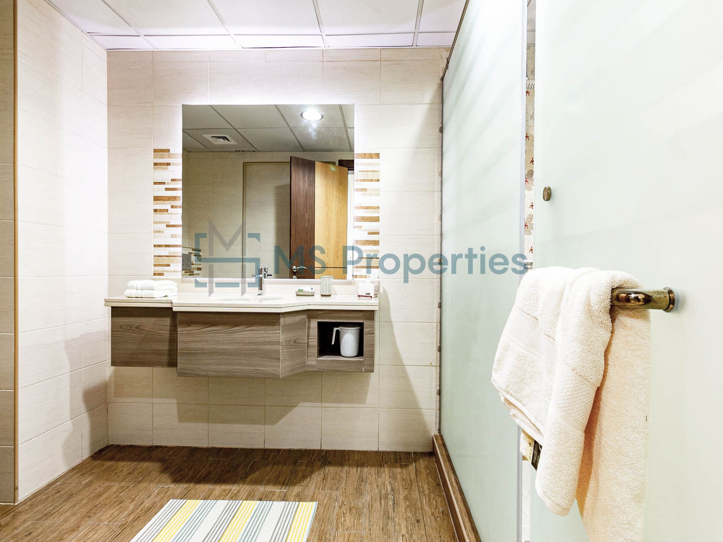 Pristine 1BR Apartment with Balcony+Bills Included