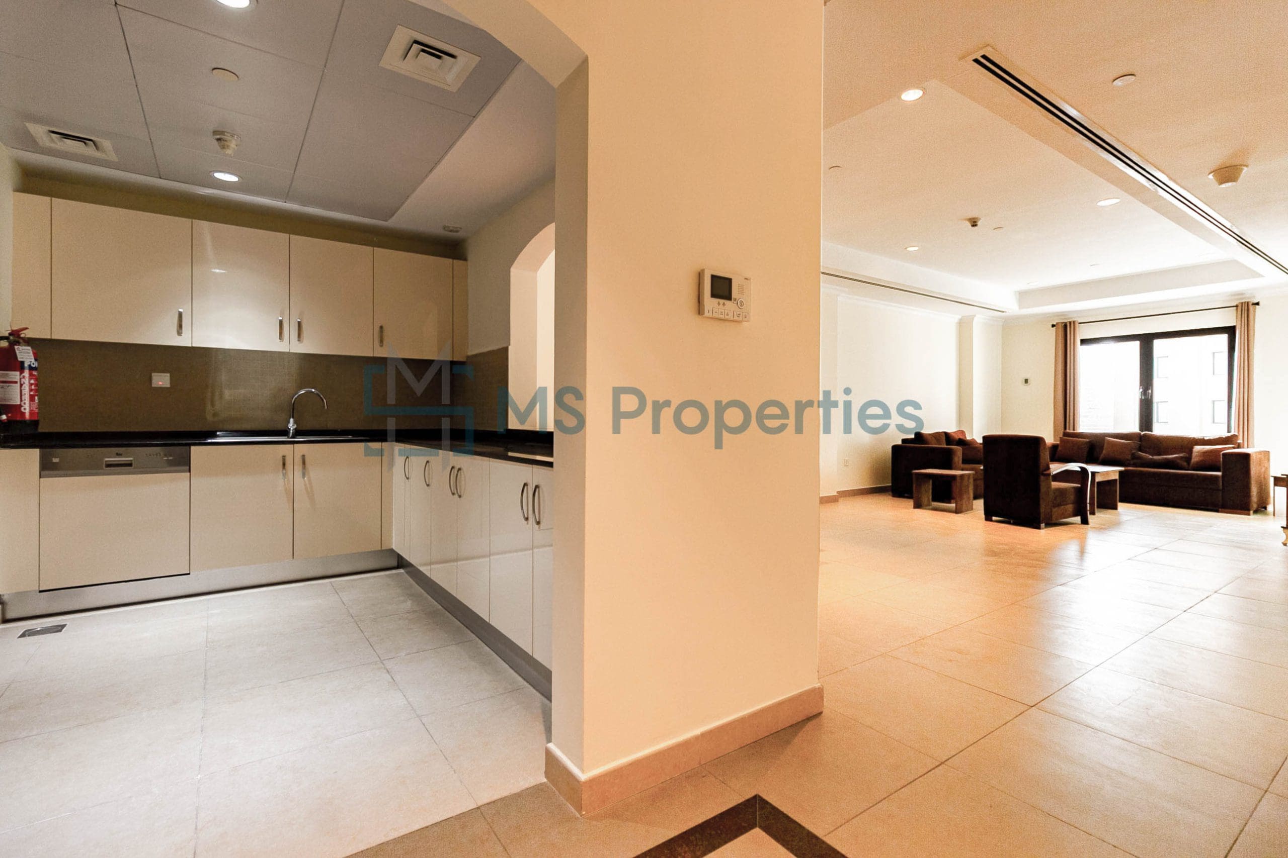 Large Layout 1BR Apartment with View Balcony