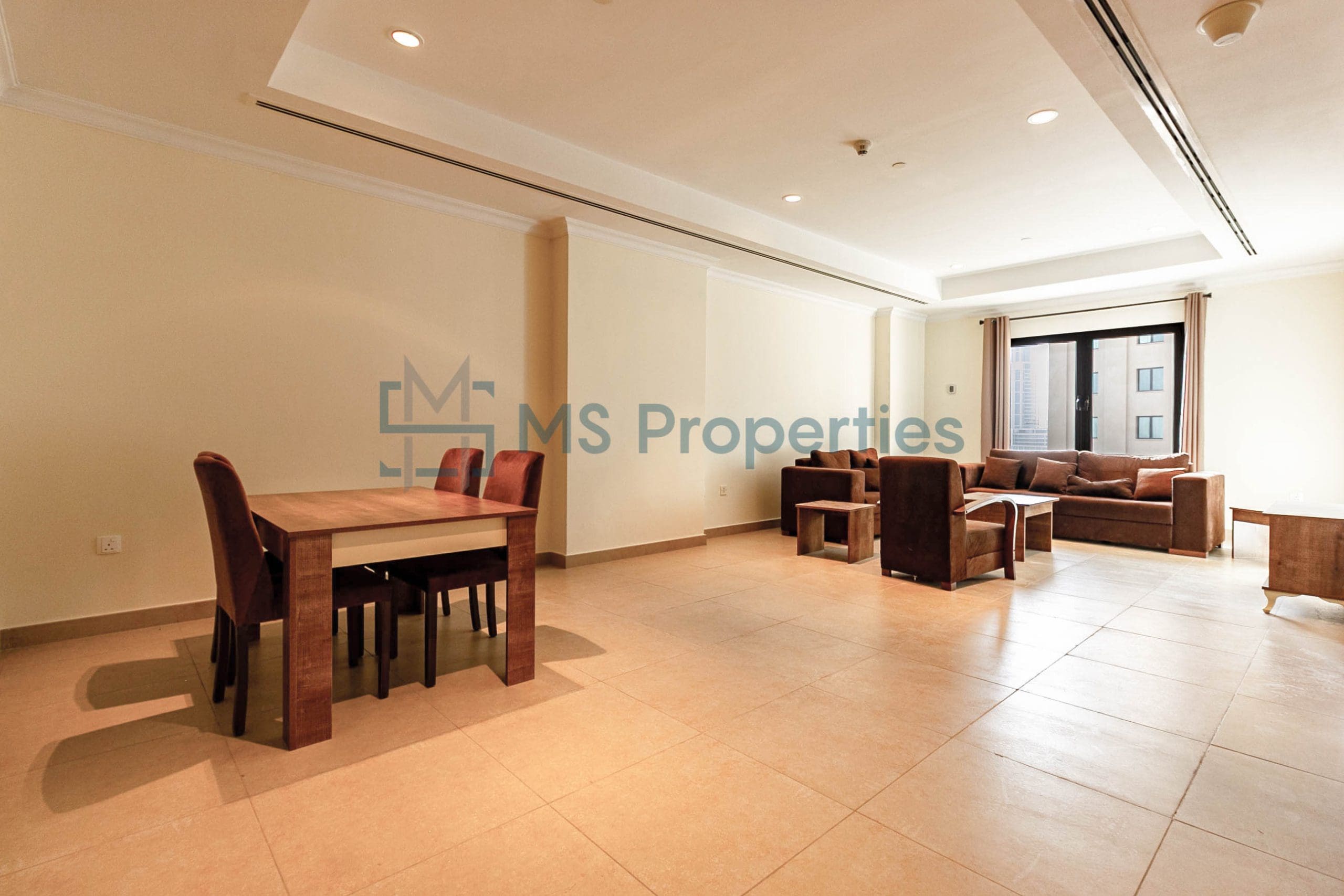 Large Layout 1BR Apartment with View Balcony