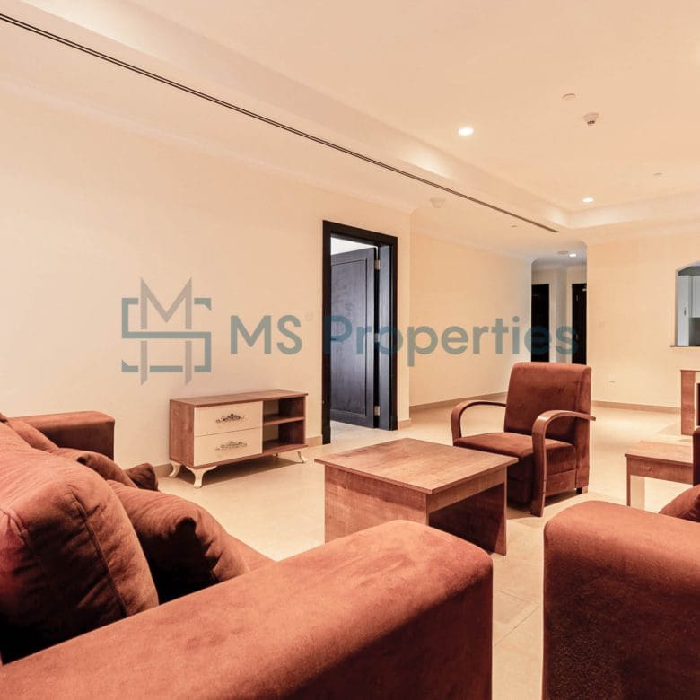 Large Layout 1BR Apartment with View Balcony