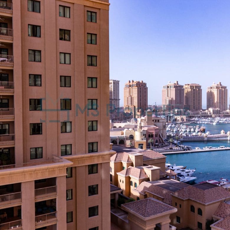 Large Layout 1BR Apartment with View Balcony
