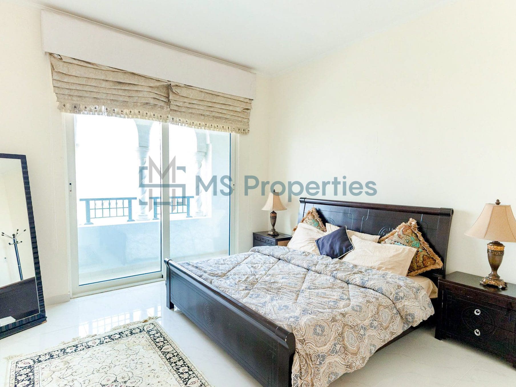 Lovely 1BHK Apartment With Marina View Balcony