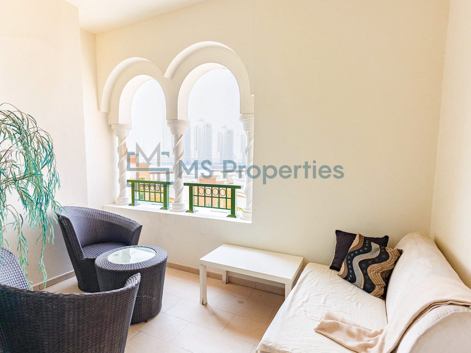 Lovely 1BHK Apartment With Marina View Balcony