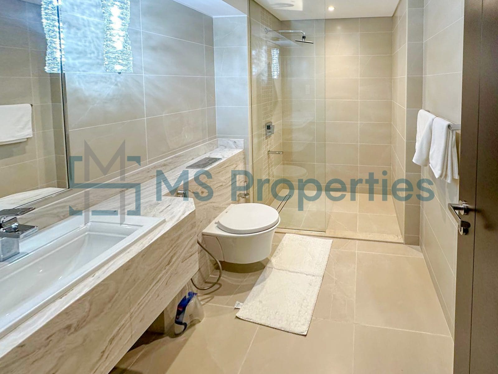 Luxurious 3BR Townhouse with Amazing View Balcony