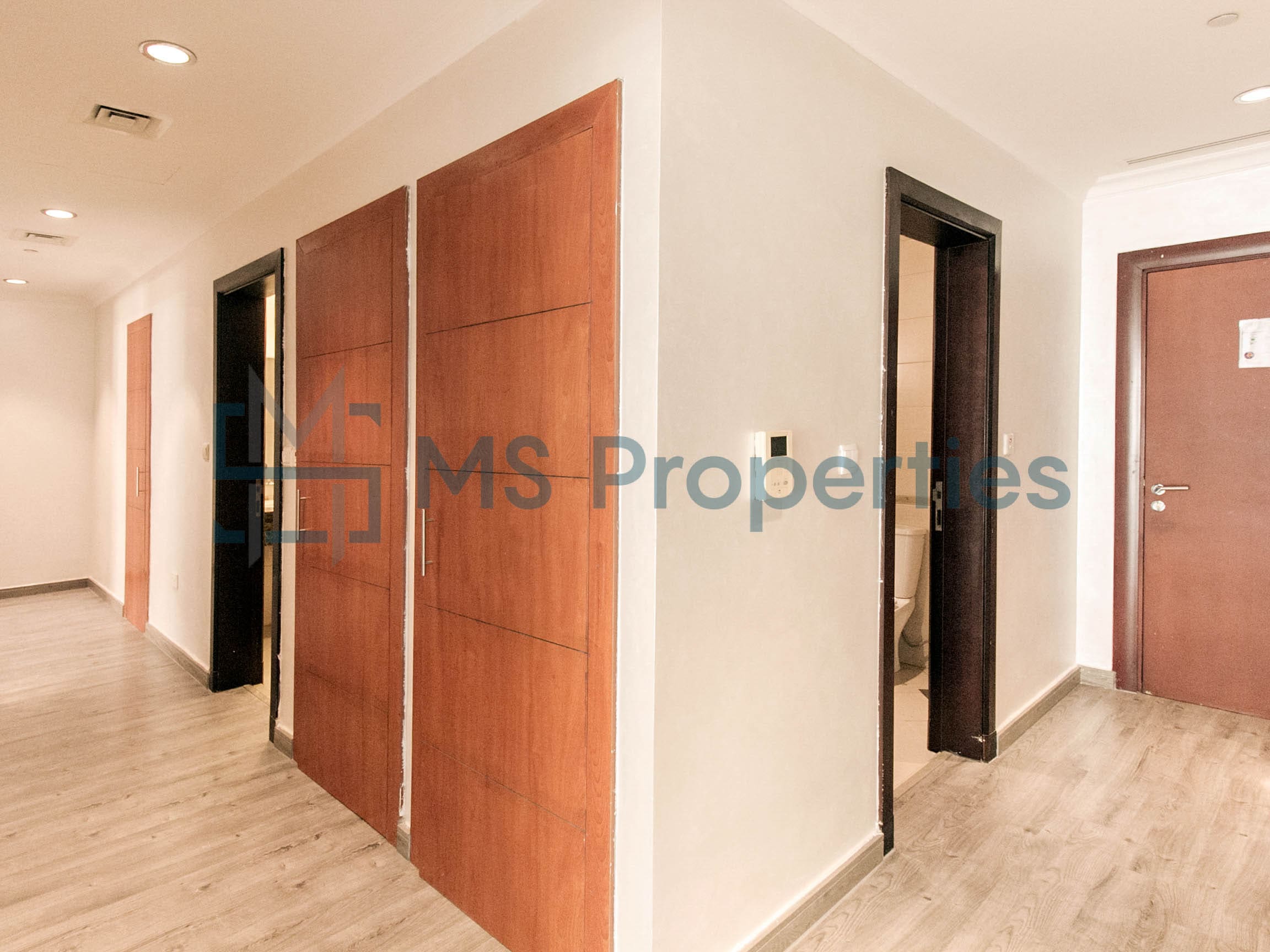 Contemporary 2BR Apartment | Marina Balcony