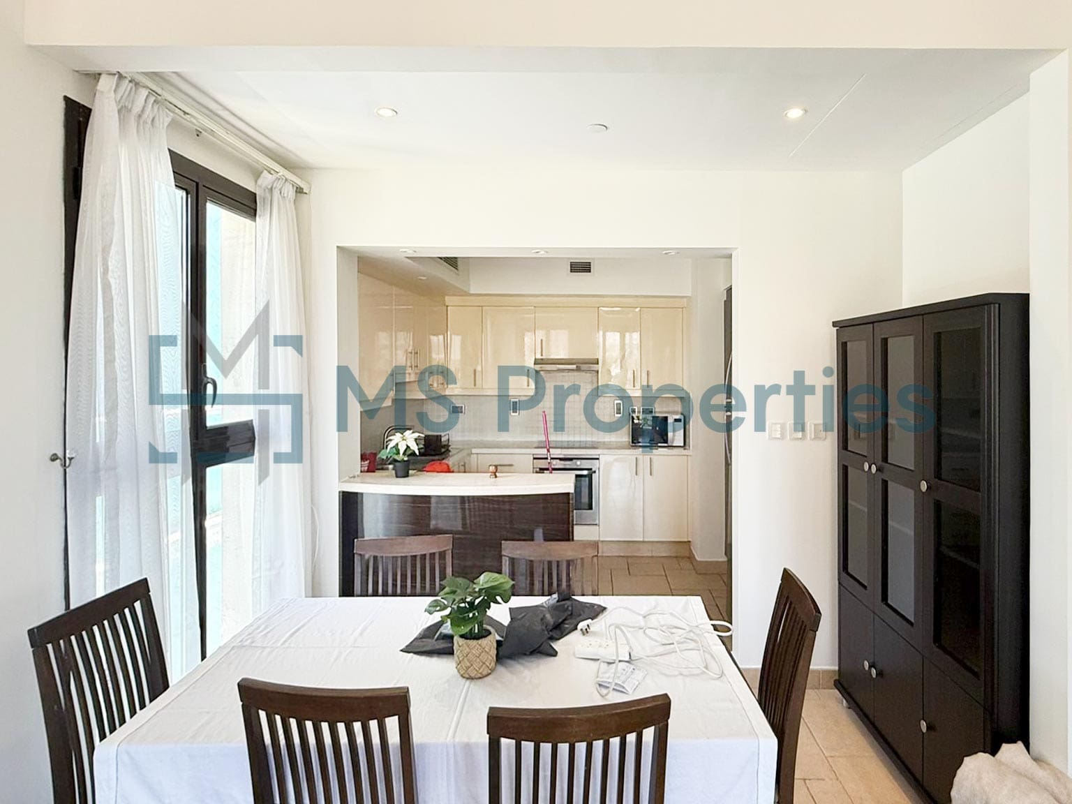 Amazing 1BHK Flat with Balcony in Qanat For Sale