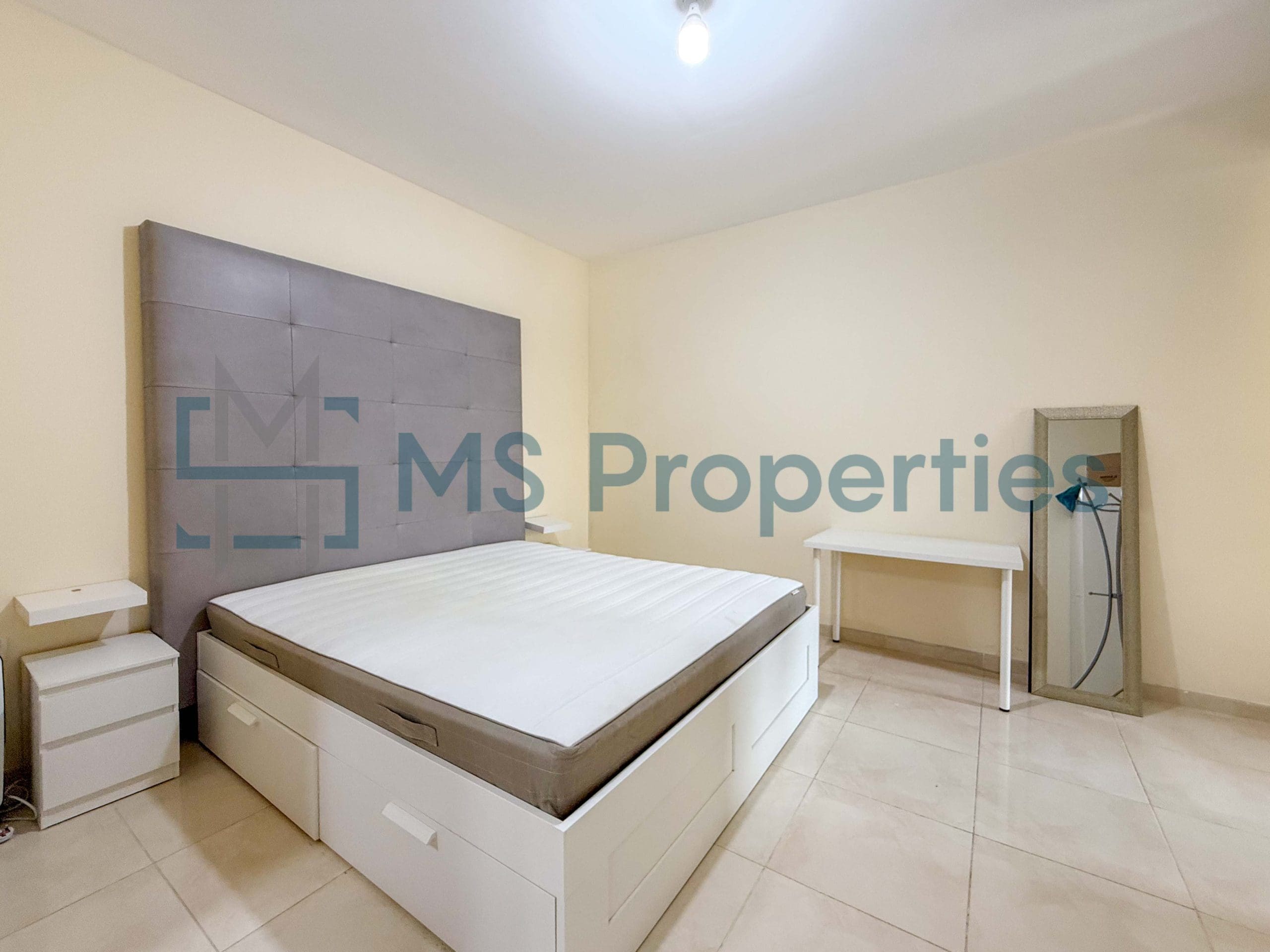 Gorgeous 2BR Apartment in Fox Hills with Balcony