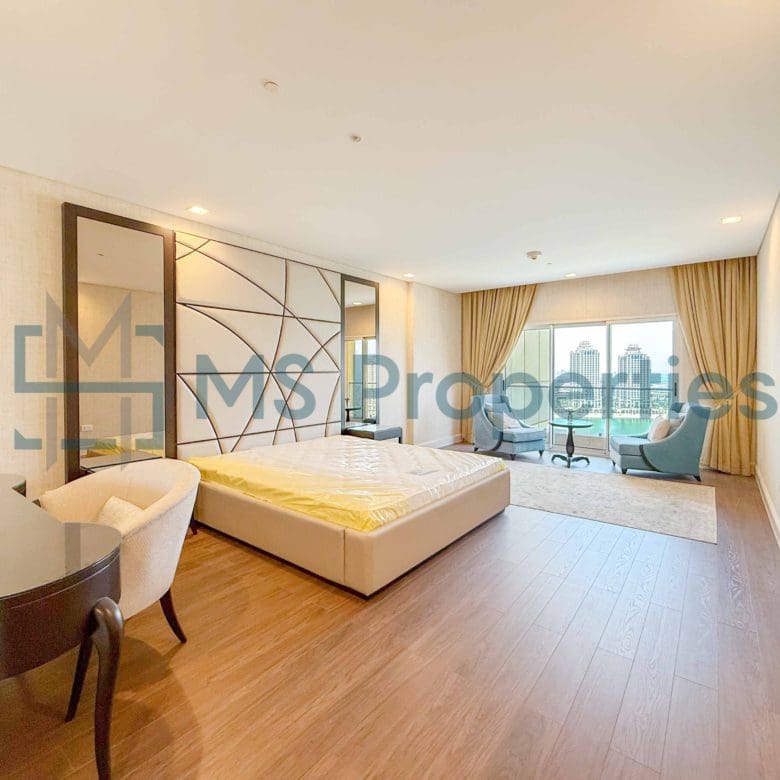 High End 1BHK Apartment with Marina View Balcony