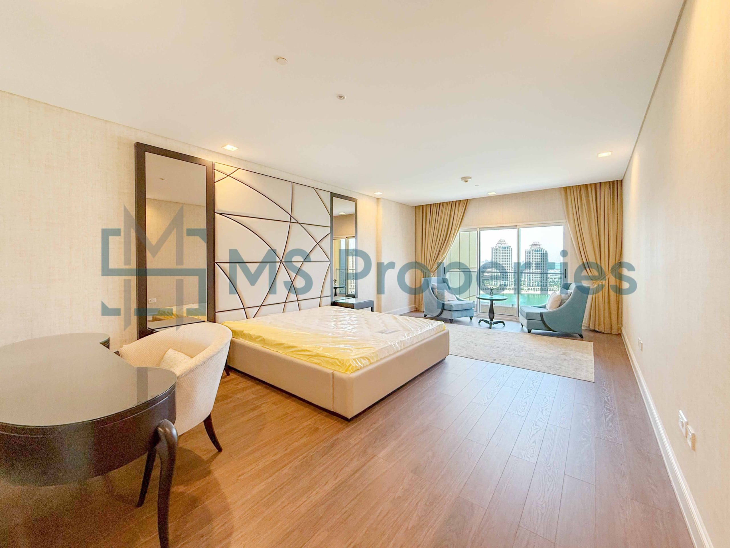 High End 1BHK Apartment with Marina View Balcony