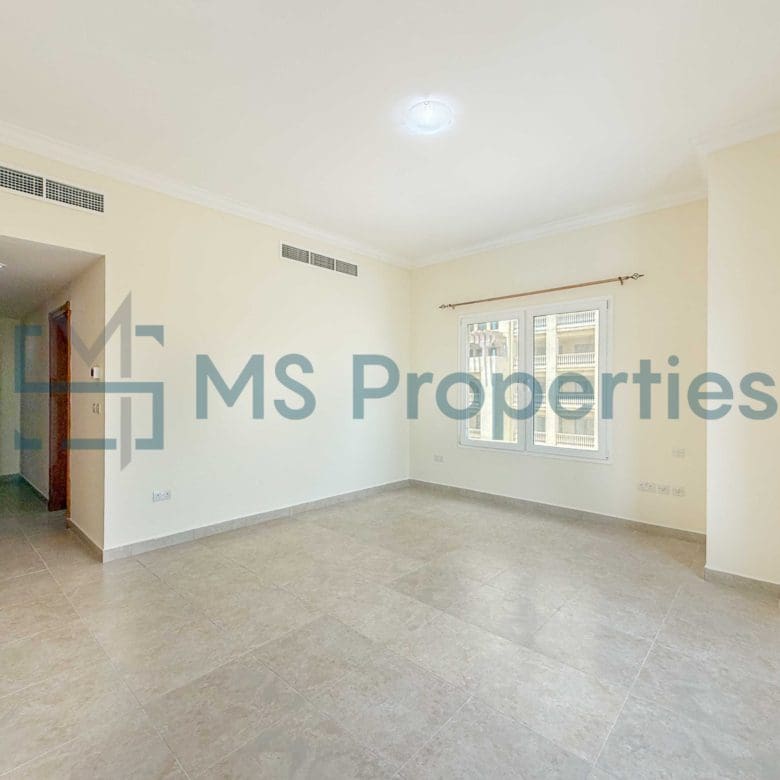 Large Space 2BR Apartment with Big Balcony