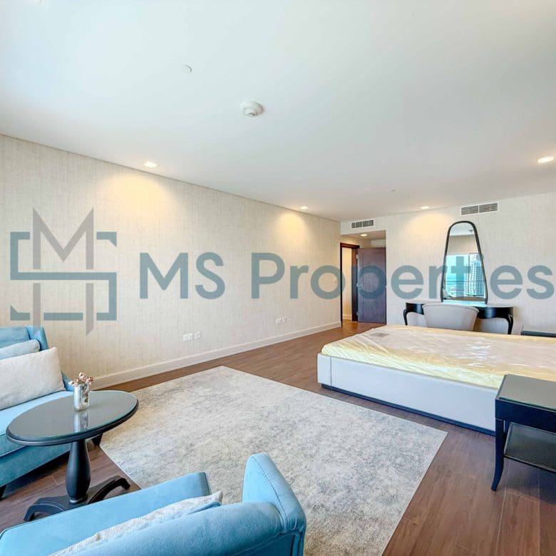 High End 1BHK Apartment with Marina View Balcony
