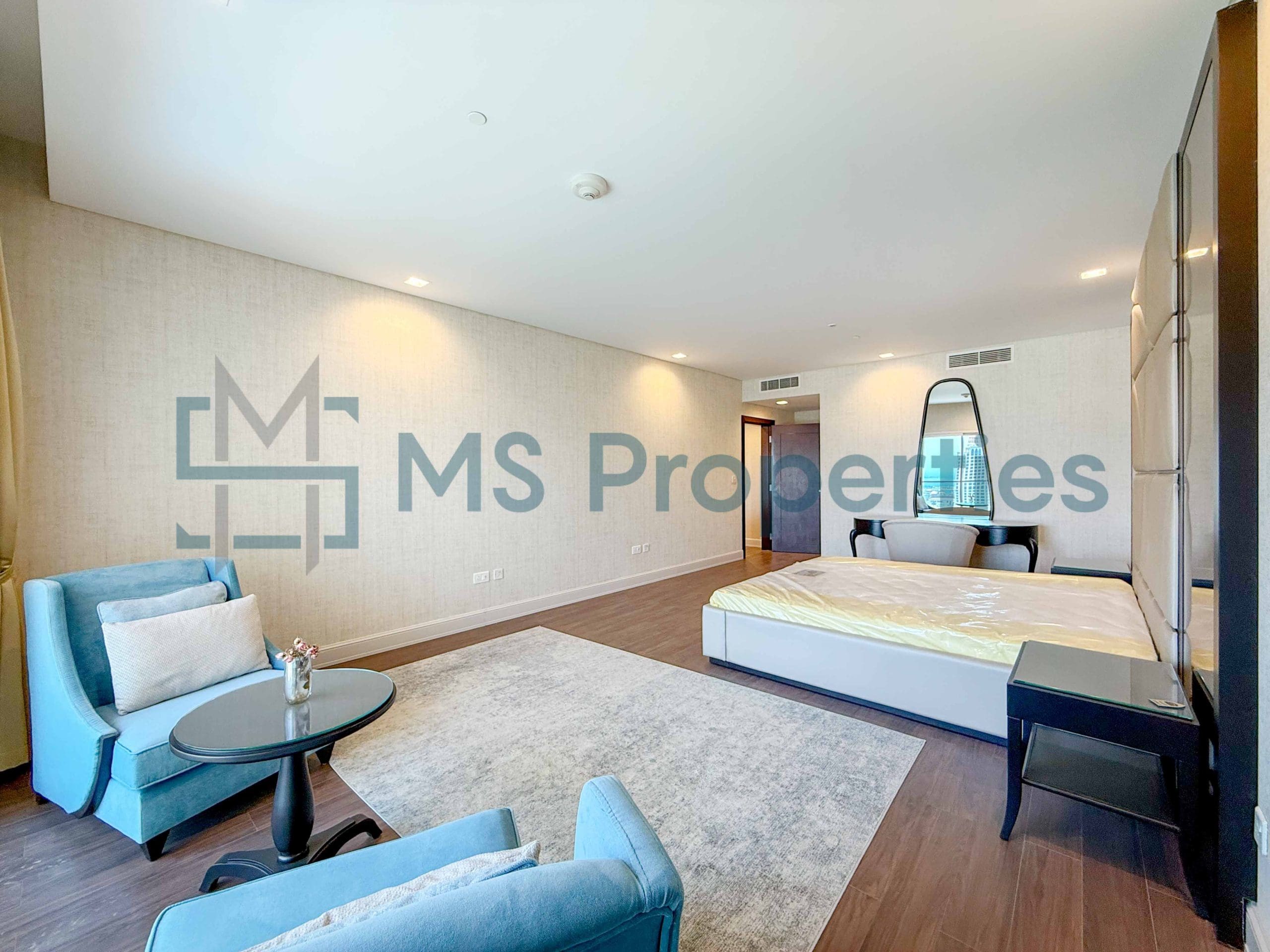 High End 1BHK Apartment with Marina View Balcony
