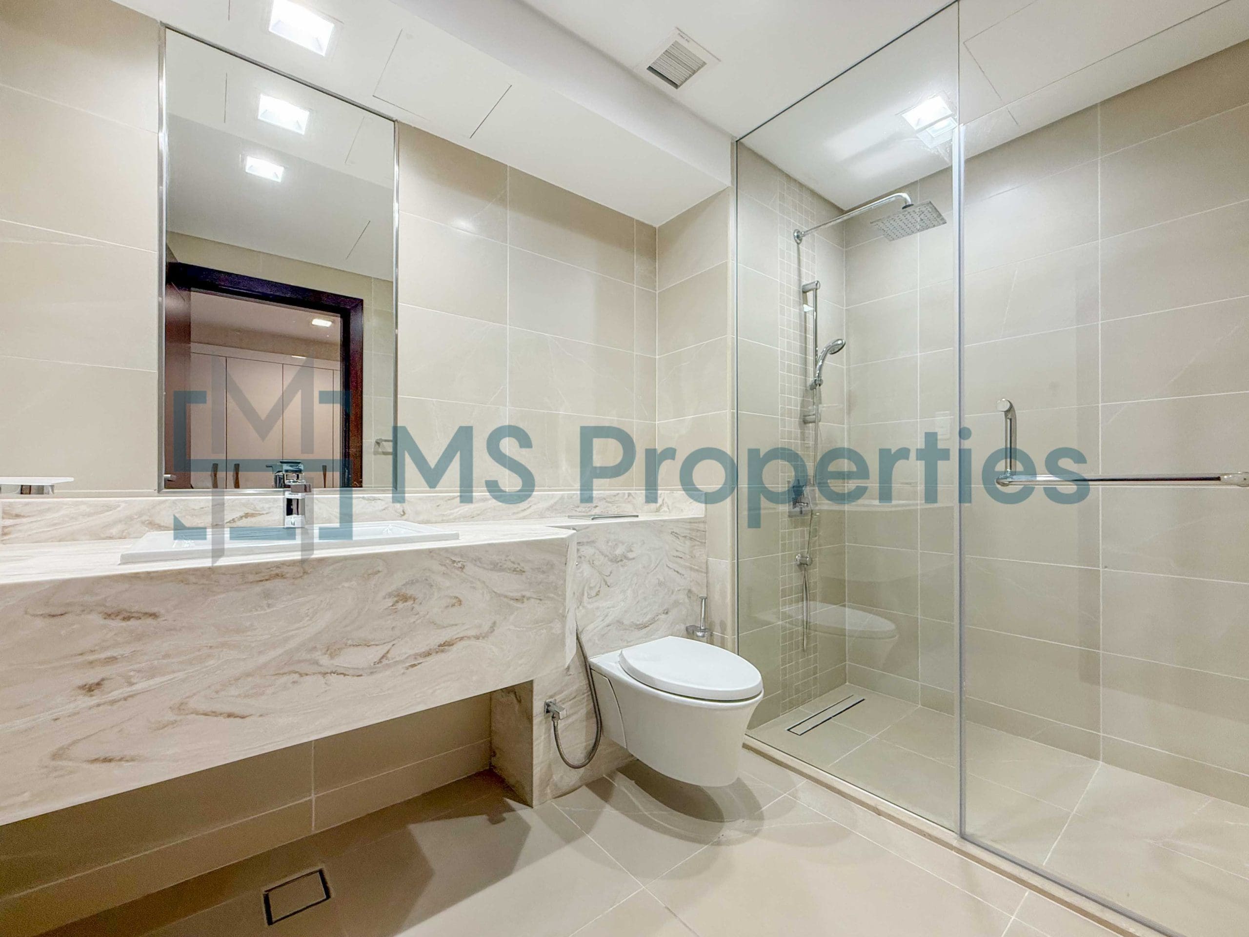 High End 1BHK Apartment with Marina View Balcony