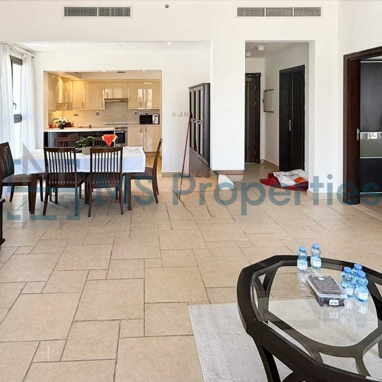Amazing 1BHK Flat with Balcony in Qanat For Sale