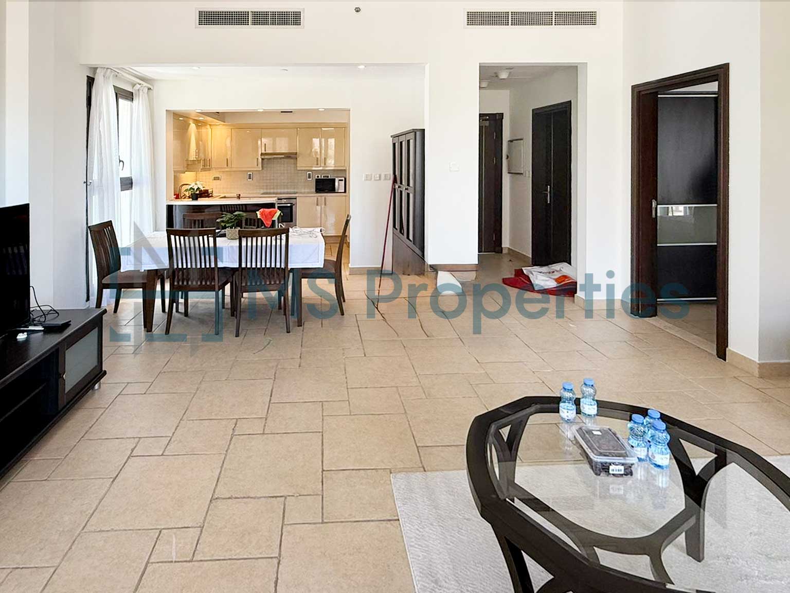 Amazing 1BHK Flat with Balcony in Qanat For Sale