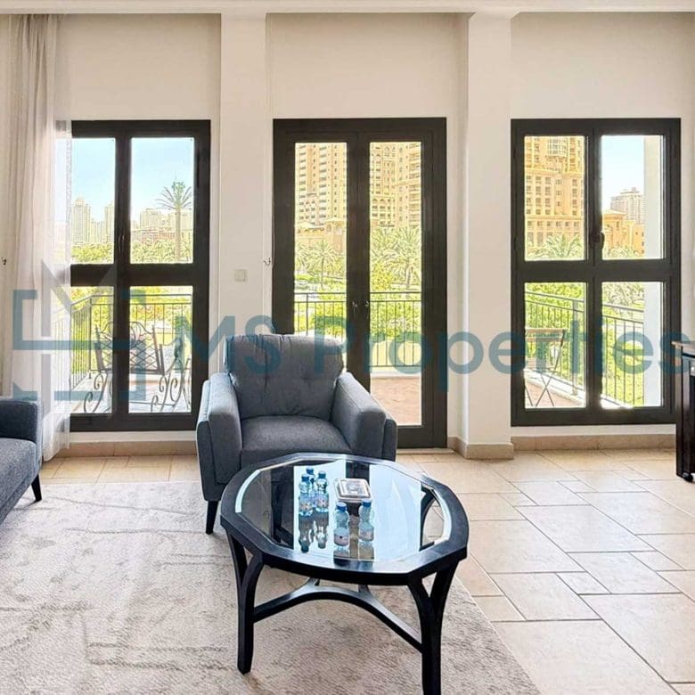 Amazing 1BHK Flat with Balcony in Qanat For Sale