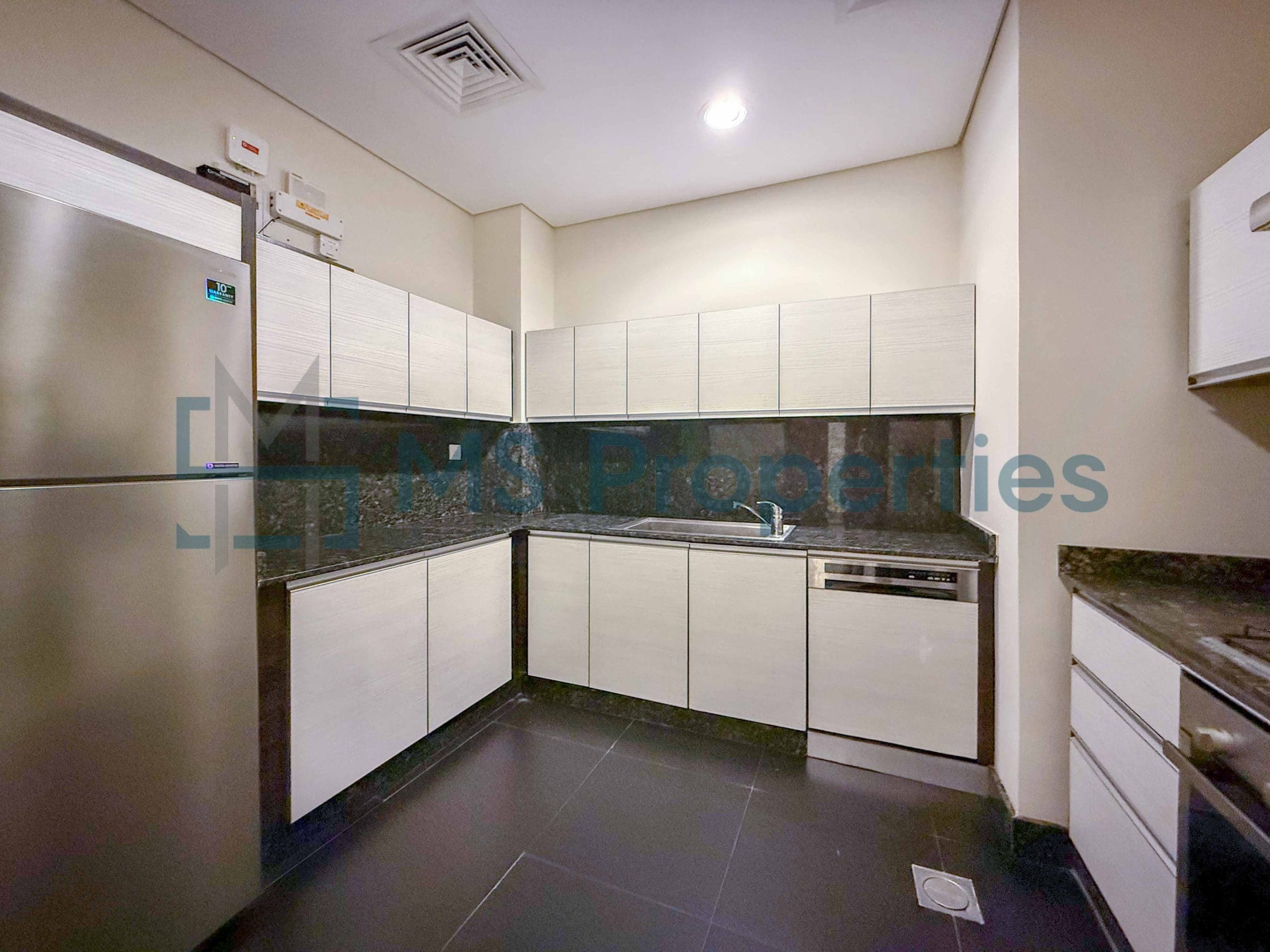 High Floor | Spacious 2BR Apartment+Bills Included
