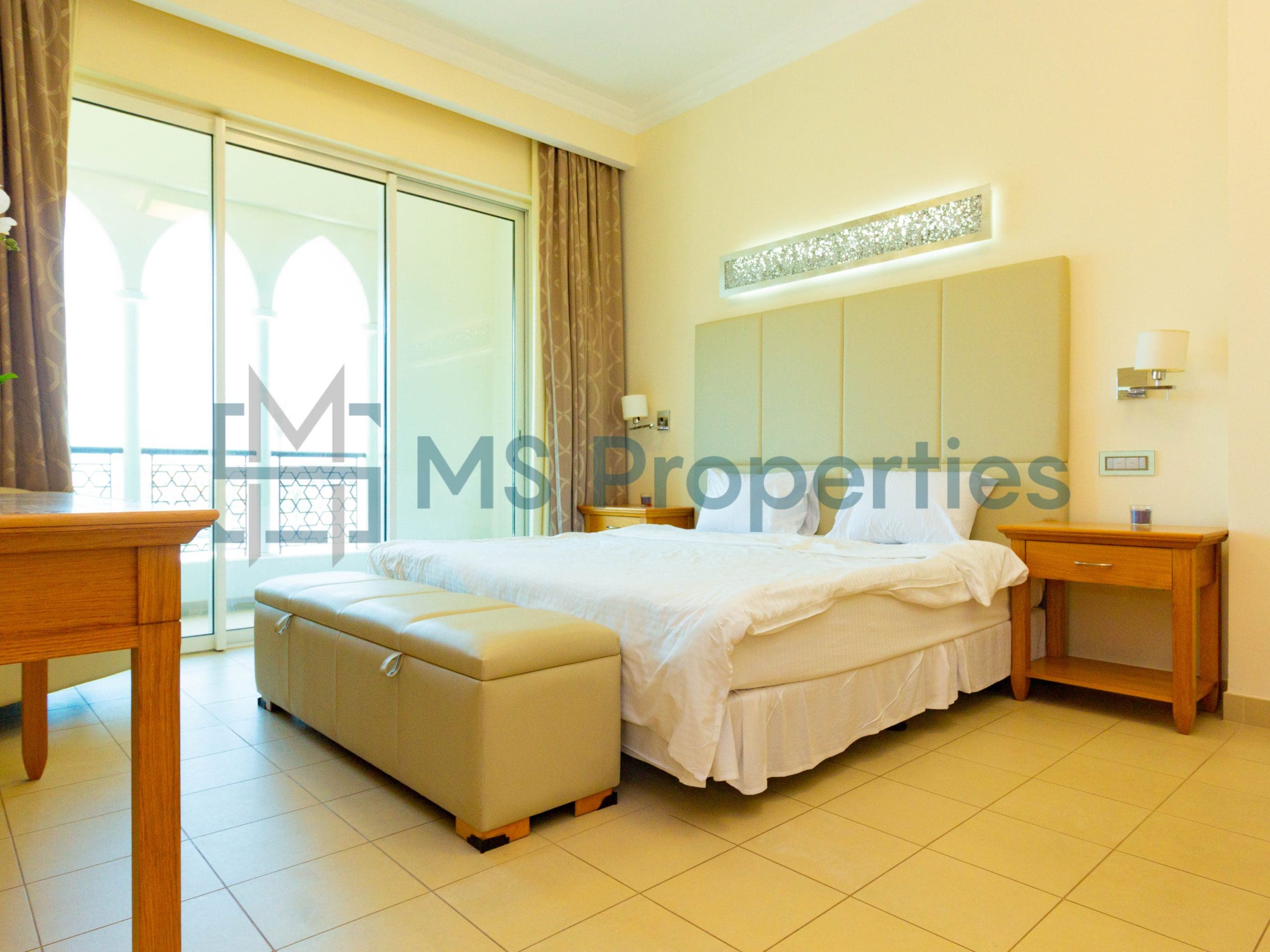 Beautiful 1BR Flat with Balcony +Bills Included