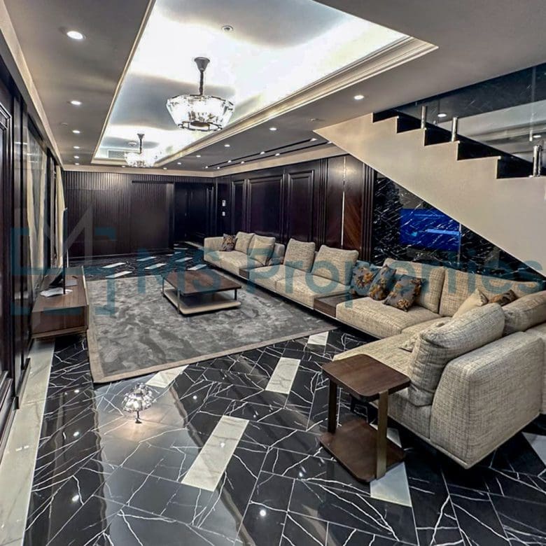 Luxurious 3BR Townhouse with Amazing View Balcony