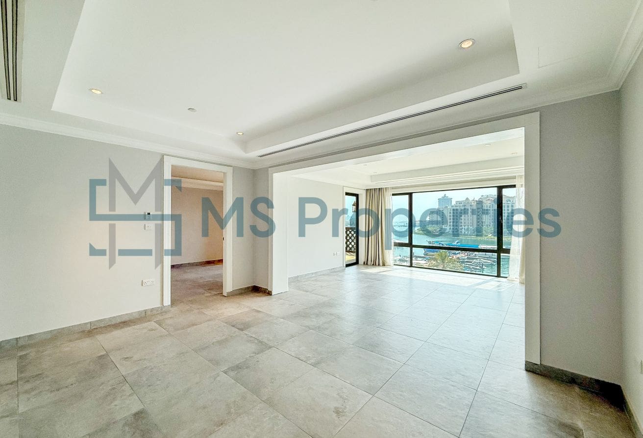 1 Marvelous 1BR Townhouse with Marina Balcony