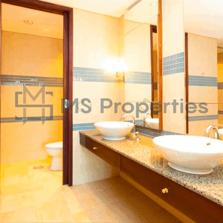 For Sale | 2-Bedroom Townhouse | Full Marina View