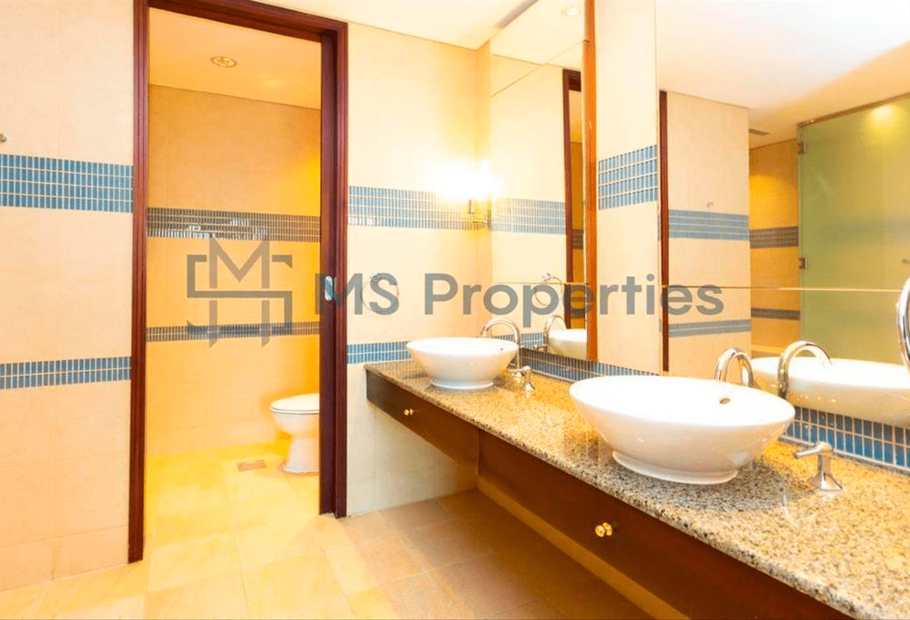 For Sale | 2-Bedroom Townhouse | Full Marina View