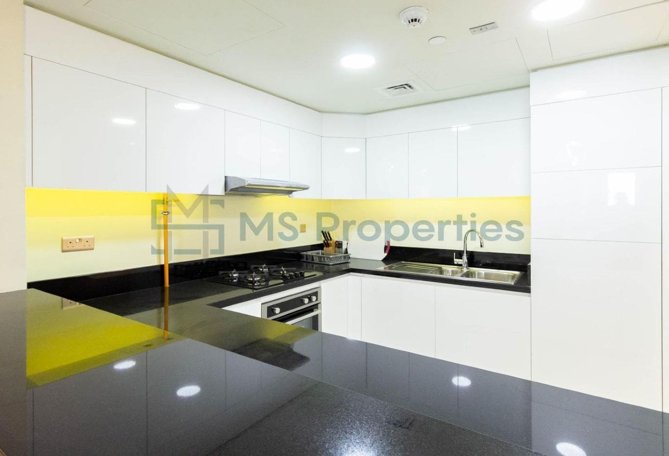 Gorgeous 2BR Flat with Amazing Sea View Balcony