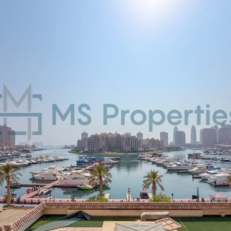 Marvelous 1BR Townhouse with Marina Balcony