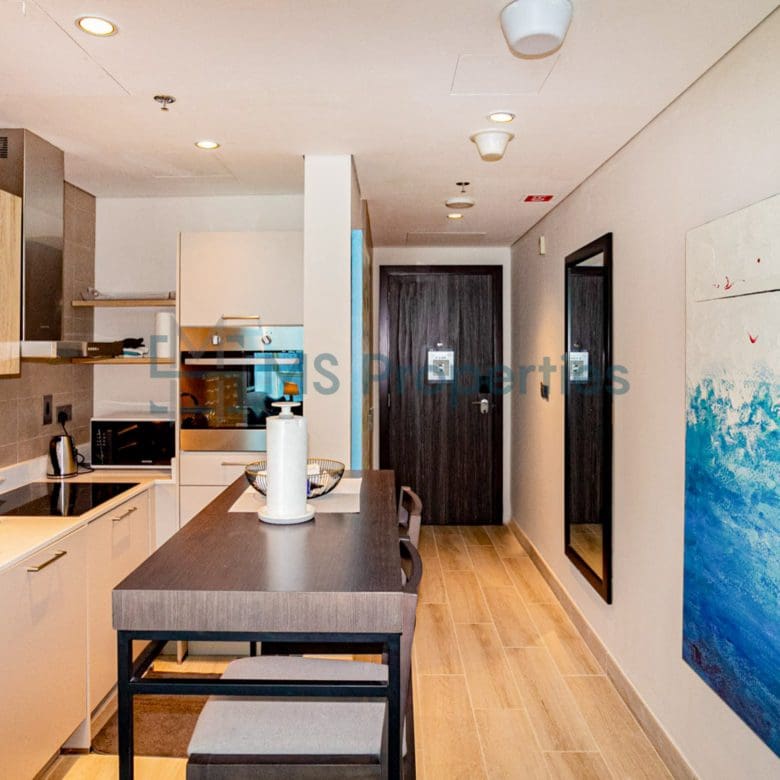 Contemporary Studio Apartment +Bills+WIFI Included