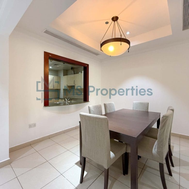 Sophisticated 1BR Apartment with Huge Balcony
