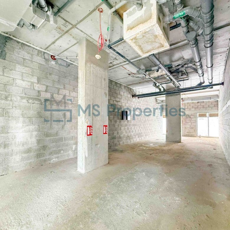 Available Commercial Shop for Rent in Fox Hills