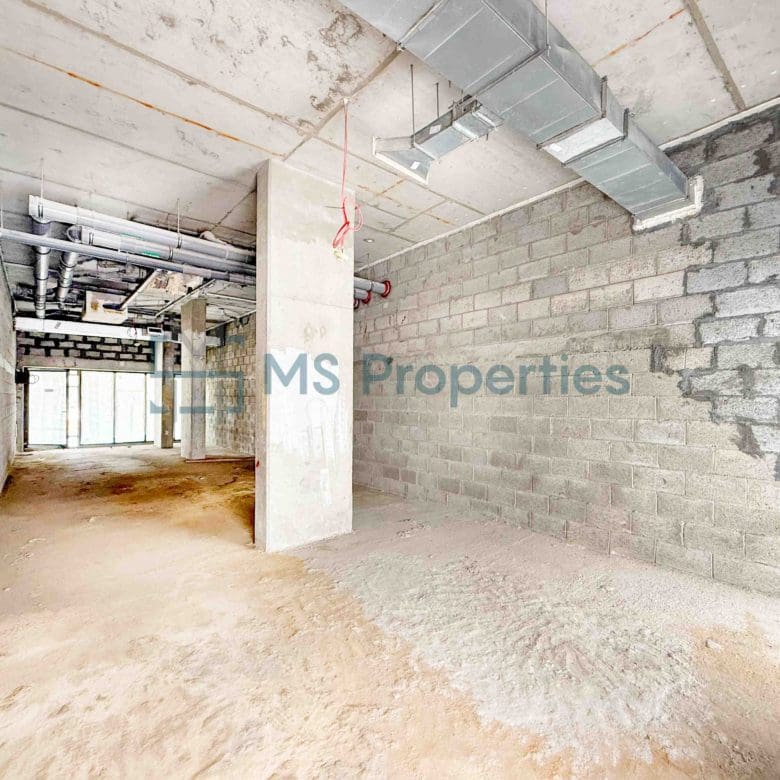 Available Commercial Shop for Rent in Fox Hills