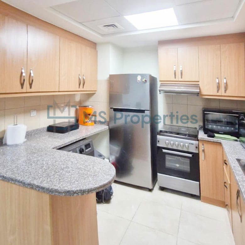 Contemporary 1BR Apartment with Balcony