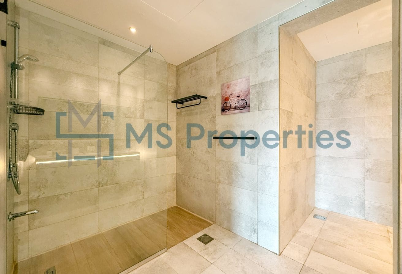 Marvelous 1BR Townhouse with Marina Balcony