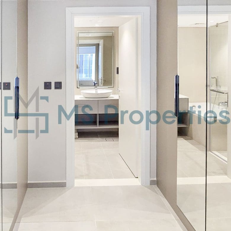Stunning 1BHK Apartment in City Prime Location