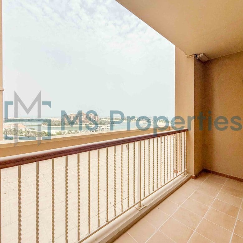 Unique Layout 1BR Apartment with Amazing Balcony