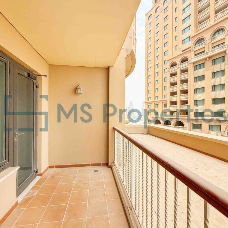 Unique Layout 1BR Apartment with Amazing Balcony