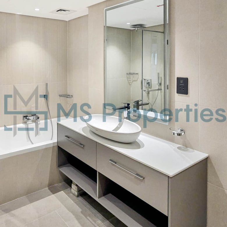 Stunning 1BHK Apartment in City Prime Location