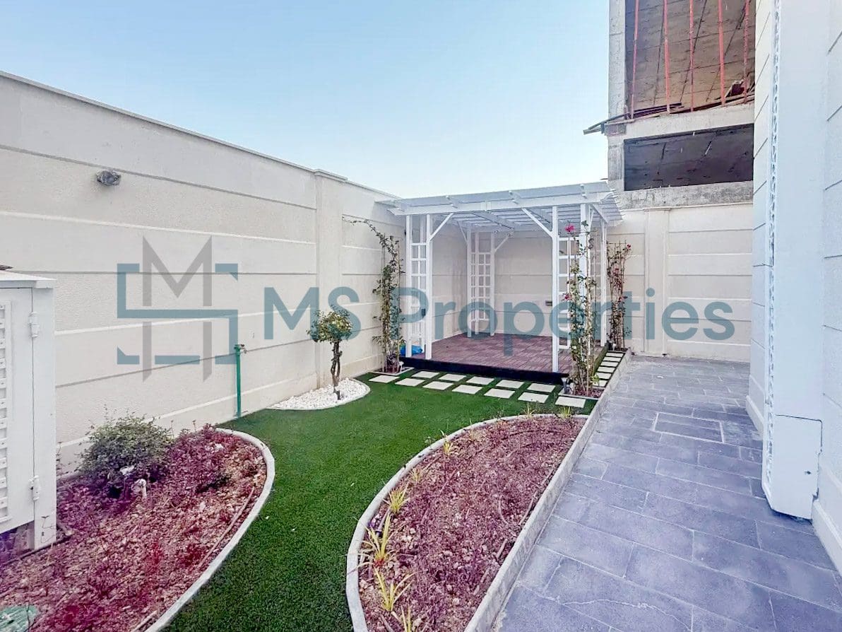 6-Bedroom with Maid Room Villa in Lusail | For Sale